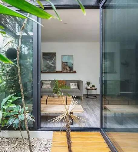 Hébergement de vacances Chic Townhouse With Private Pool And Rooftop View Tulum