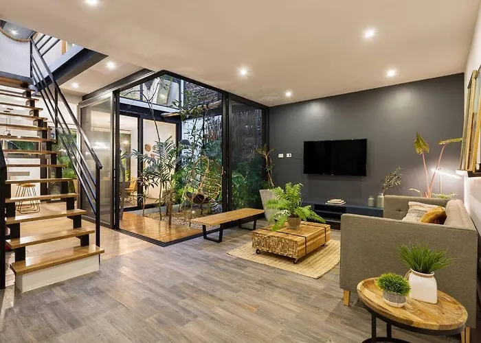 Chic Townhouse With Private Pool And Rooftop View *